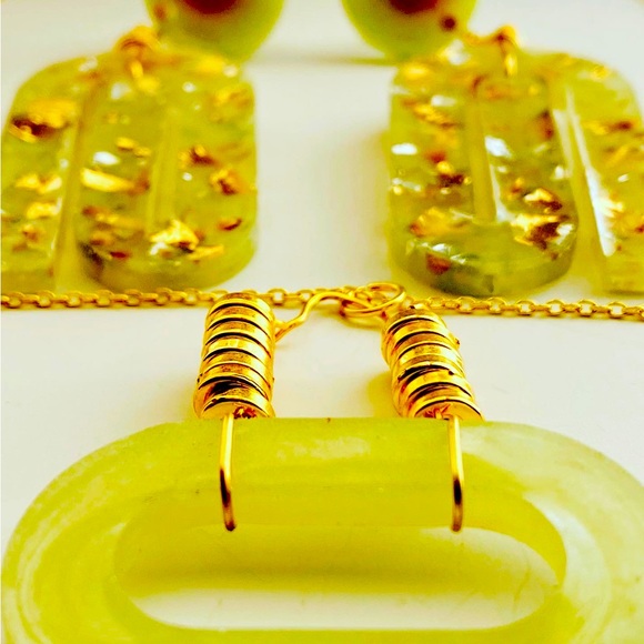 Kimberly - Picture 2 of 10